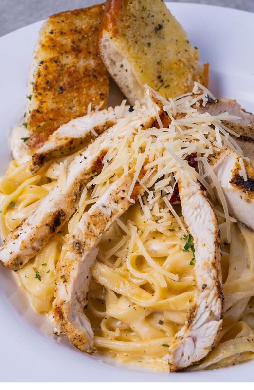 Chicken alfredo pasta at Sami's on Marco Island